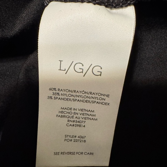 Cabi Tailored Turtleneck #4367 Black Size L - EUC - Picture 13 of 13